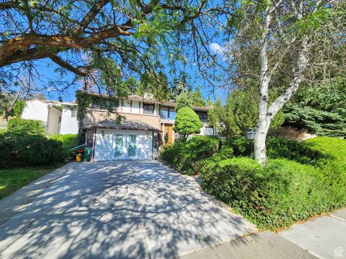 8857 S Capella Way, Sandy, UT, 84093-1538 | Card Image