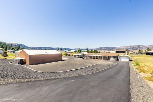 202 Airport Way, Seven Bays, WA, 99122-9675 | Card Image