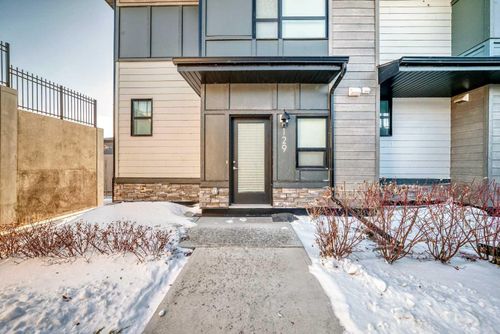 129-42 Cranbrook Gdns Se, Calgary, AB, T3M3N9 | Card Image
