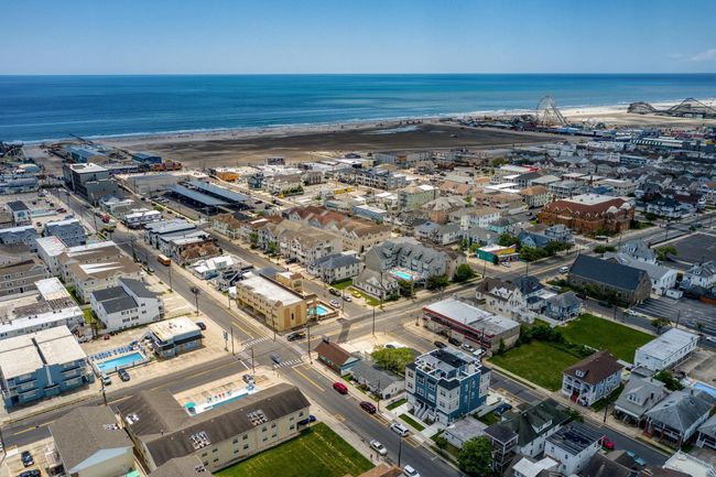 102 - 309 E Poplar Ave, Townhouse with 4 bedrooms, 3 bathrooms and 2 parking in WILDWOOD NJ | Image 47