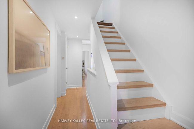 418 Ontario St, House attached with 3 bedrooms, 2 bathrooms and null parking in Toronto ON | Image 38