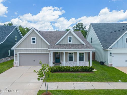 13328 Hawk Pl, Gulfport, MS, 39503-6507 | Card Image
