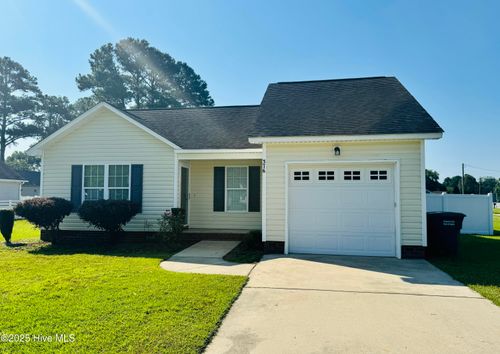 376 Tamarack Dr, Ayden, NC, 28513-1601 | Card Image
