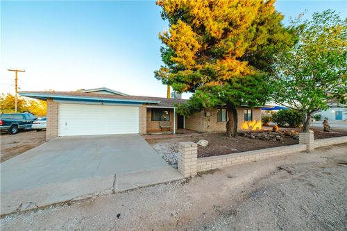 2202 Los Angeles St, Kingman, AZ, 86401-4744 | Card Image