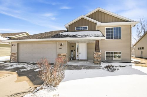 1723 7th St N, Sartell, MN, 56377-2483 | Card Image