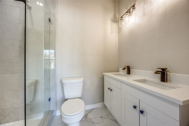 228 W Cardinal St, House other with 3 bedrooms, 2 bathrooms and null parking in Ector TX | Image 5