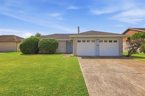 10110 Shell Rock Rd, La Porte, TX, 77571-4141 | Card Image