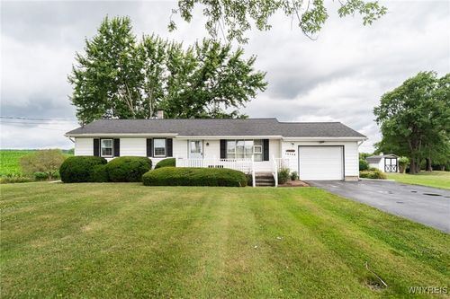 10502 Brookville Rd, Alexander, NY, 14005-9635 | Card Image