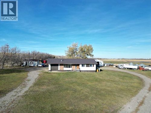 275083 Twp Rd 41, Hill Spring, AB, T0K1E0 | Card Image
