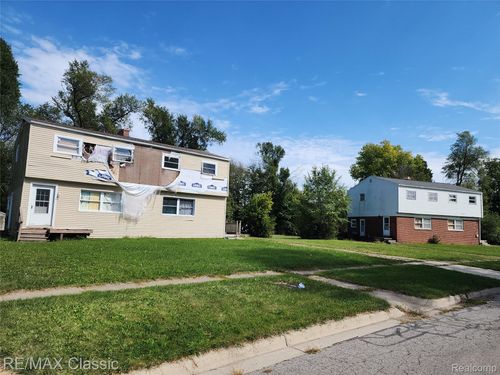 816 Waskin Dr, Tecumseh, MI, 49286-1850 | Card Image
