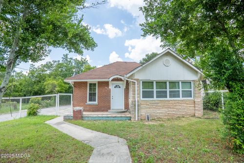 760 Cowan St, Macon, GA, 31217-4076 | Card Image