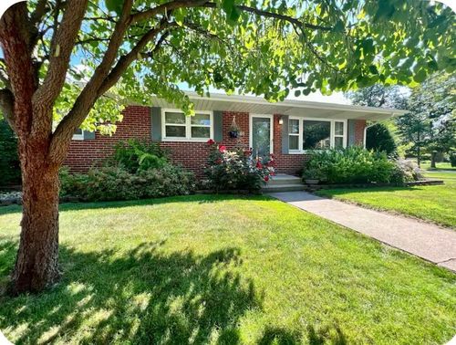 401 S 15th St, Chesterton, IN, 46304-2027 | Card Image