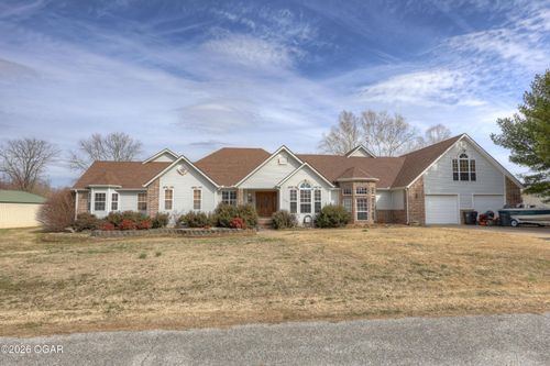 129 Riverview Dr, Anderson, MO, 64831-8412 | Card Image