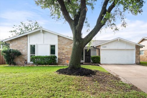 7209 W Cleburne Rd, Fort Worth, TX, 76133-6850 | Card Image