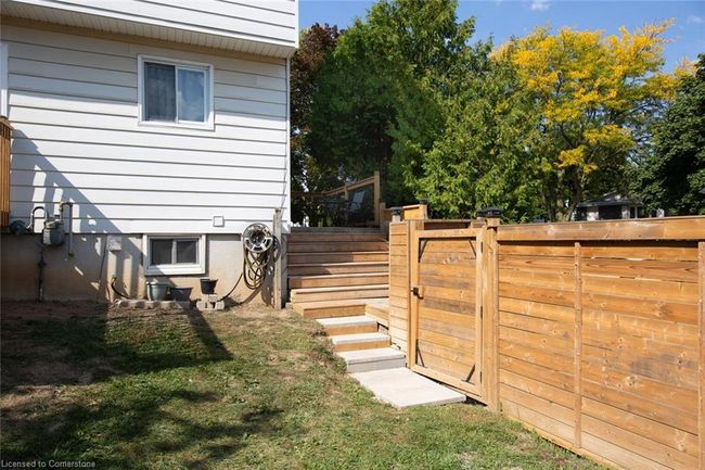 56 Raleigh Crt, House other with 3 bedrooms, 3 bathrooms and 2 parking in Hamilton ON | Image 39