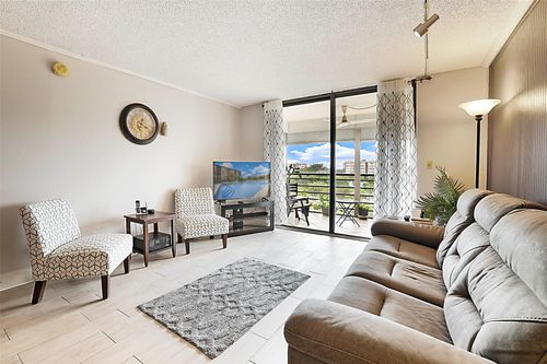 apt-616-1400 Saint Charles Pl, Pembroke Pines, FL, 33026-3221 | Card Image