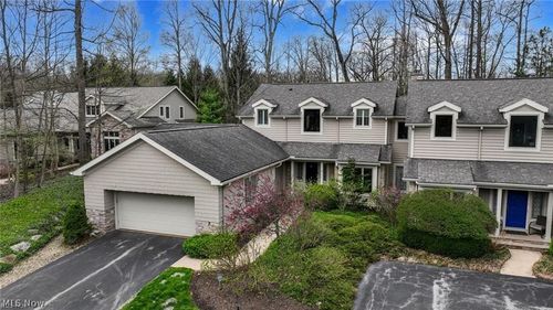 3382 E Glencoe Rd, Richfield, OH, 44286-9364 | Card Image
