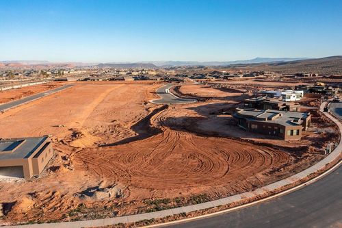 600 W Kwavasa, Ivins, UT, 84738 | Card Image