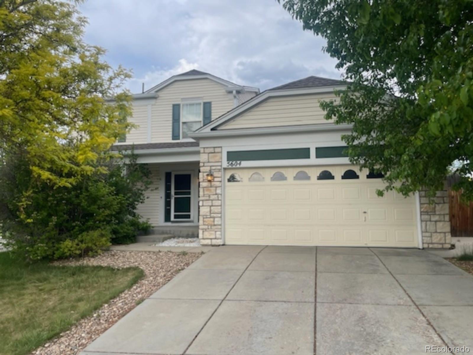 Sicily Cir, Aurora, CO 80015