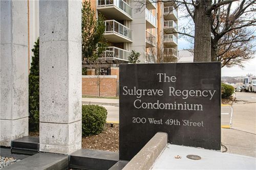 apt-602-221 W 48th St, Kansas City, MO, 64112-3135 | Card Image