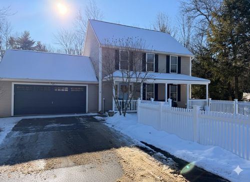 9 Kimball Way, Newmarket, NH, 03857 | Card Image