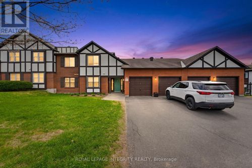 35A Stonehaven Drive, Ottawa, ON, K2M1E3 | Card Image