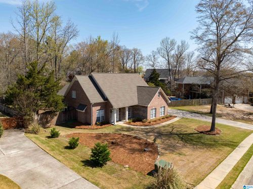 304 Wynlake Cir, ALABASTER, AL, 35007-7614 | Card Image