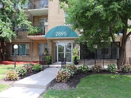 501-2895 Bathurst St, North York, ON, M6B3A8 | Card Image