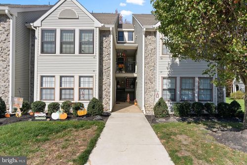 38 Bridgewater Dr, MARLTON, NJ, 08053-4215 | Card Image