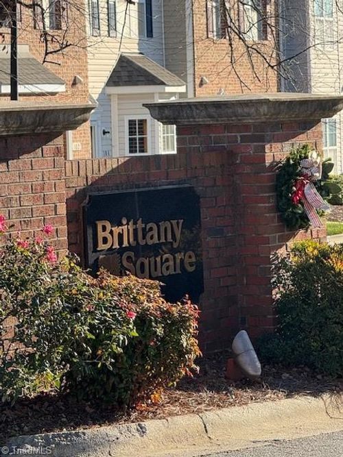 902 Brittany Way, Archdale, NC, 27263-2987 | Card Image