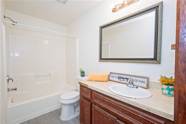 A - 1802 16 Th St, Home with 3 bedrooms, 1 bathrooms and 2 parking in Corpus Christi TX | Image 10