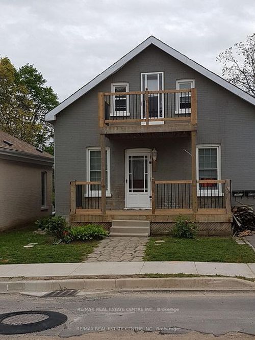 43 Dumfries St, Cambridge, ON, N1S1Y6 | Card Image