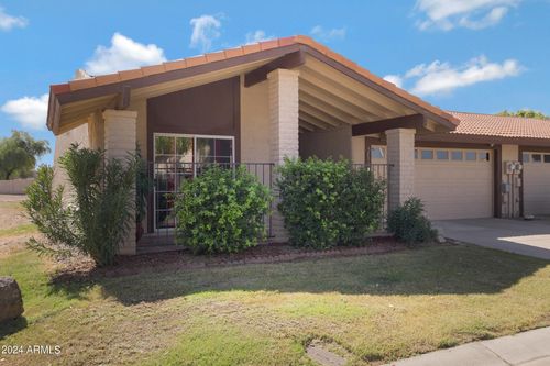 5231 E Tamblo Dr, Phoenix, AZ, 85044-2330 | Card Image