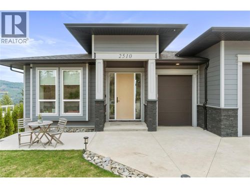 2510 Highlands Dr, Blind Bay, BC, V0E1H0 | Card Image