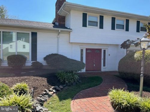 9511 Park St, MANASSAS, VA, 20110-4311 | Card Image