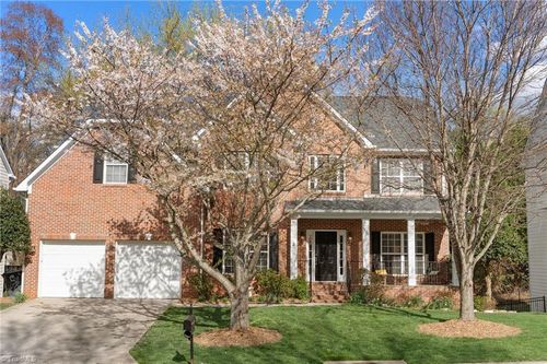 3806 Bridlington Dr, Greensboro, NC, 27455-3362 | Card Image