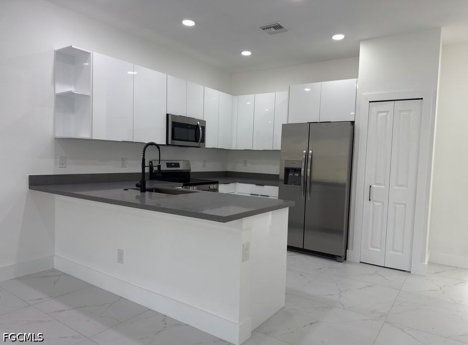Residential Lease in Lehigh Acres 3
