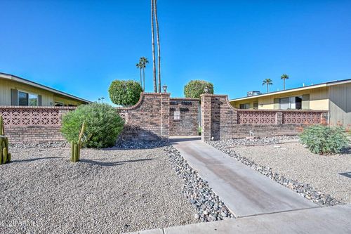 10911 W Santa Fe Dr, Sun City, AZ, 85351-2519 | Card Image