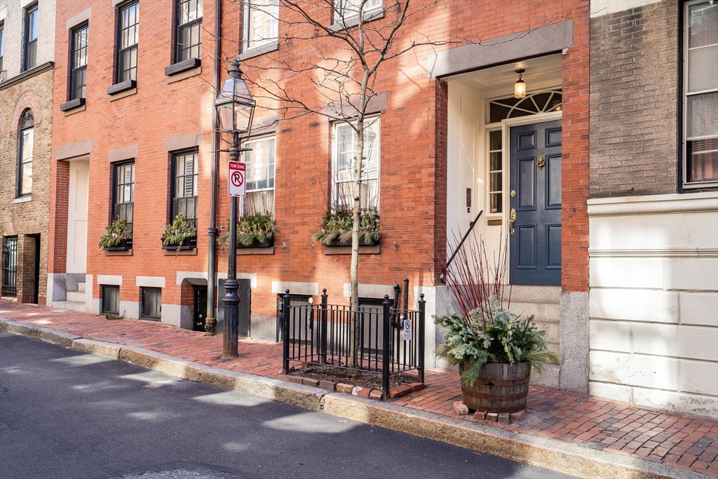 Revere St, Boston, MA 02114