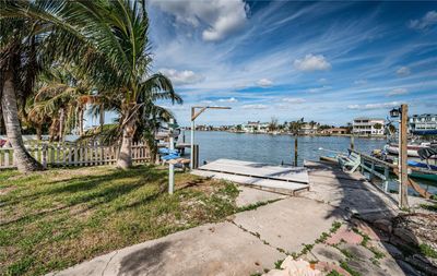 14035 E Parsley Drive, House other with 2 bedrooms, 2 bathrooms and null parking in MADEIRA BEACH FL | Image 3