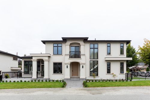 811 Madison Ave, Burnaby, BC, V5C | Card Image