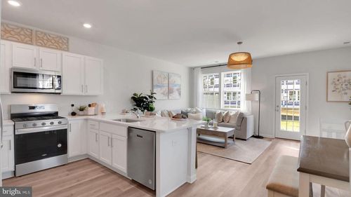 5 Whaler Drive, RUNNEMEDE, NJ, 08078 | Card Image