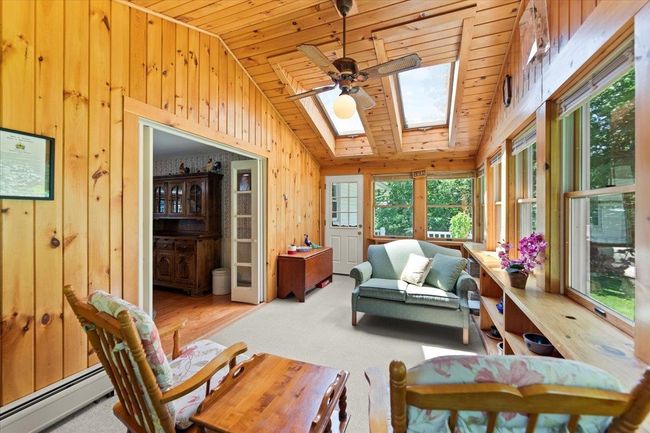 8 Center St, House other with 4 bedrooms, 3 bathrooms and null parking in Bennington VT | Image 10