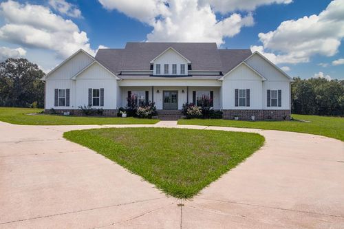 18 Brookeview Dr, Greenbrier, AR, 72058-8035 | Card Image
