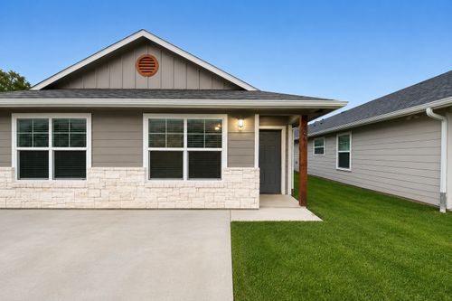 804-804 N Broughton St, Sherman, TX, 75090-4748 | Card Image