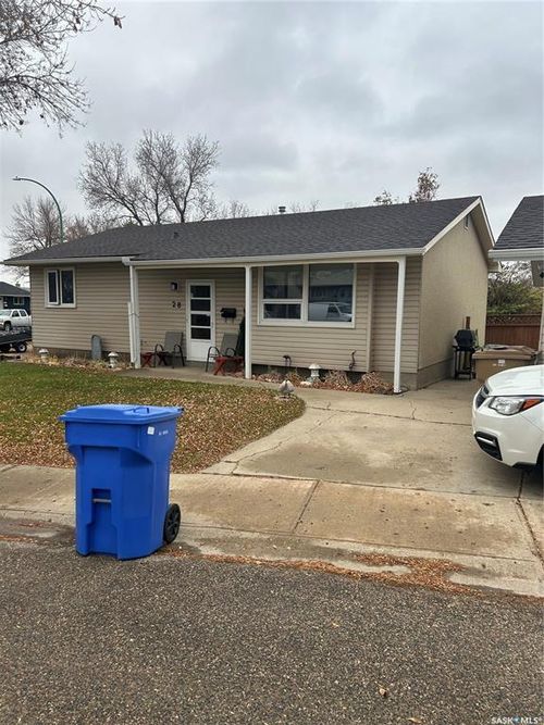 28 Carmichael Rd, Regina, SK, S4R0C5 | Card Image
