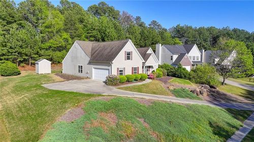 6434 Mossy Boulder Dr, Flowery Branch, GA, 30542-5079 | Card Image