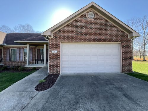 129 Deerfield Ln, Lafayette, TN, 37083 | Card Image