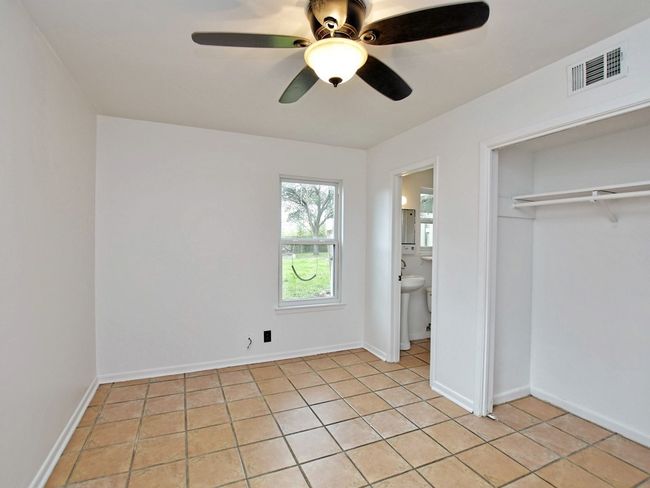 1 - 1804 Sylvan Dr, House other with 3 bedrooms, 2 bathrooms and 2 parking in Austin TX | Image 17