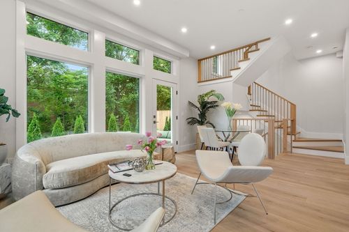 1-2202 Commonwealth Ave, Auburndale, MA, 02466-1804 | Card Image